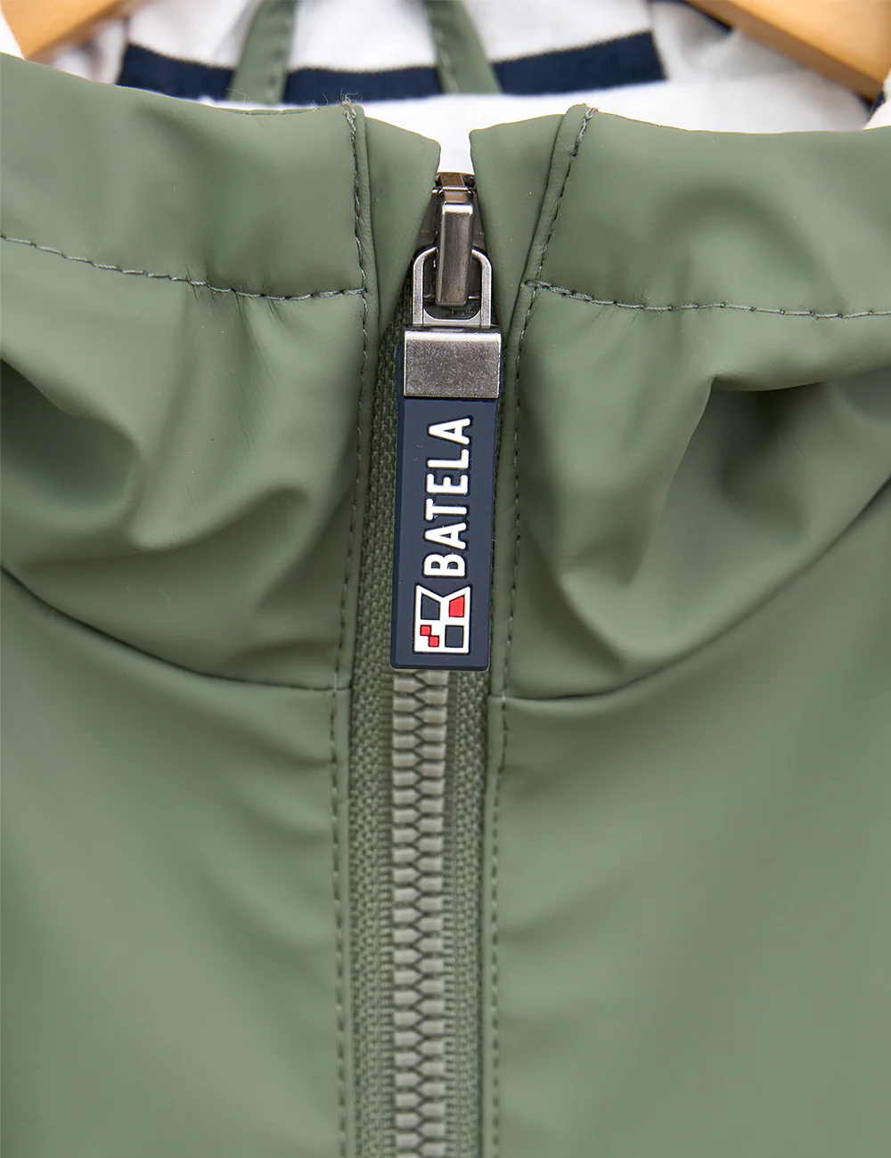 C3142_Agave-Green-02_1296x